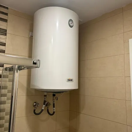 Πανσιόν La Ferroviaria - No Fumadores - 1 - Sin Ascensor 3*