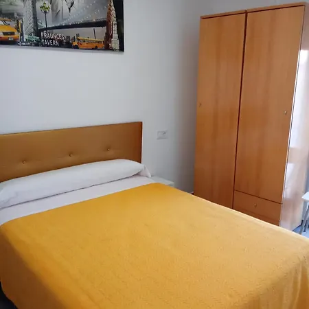 La Ferroviaria - No Fumadores - 1 - Sin Ascensor 게스트하우스 사라고사