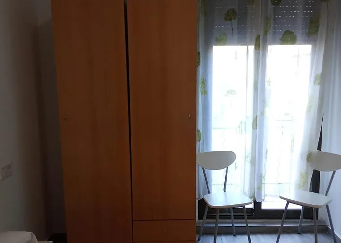 La Ferroviaria - No Fumadores - 1 - Sin Ascensor 게스트하우스 3*