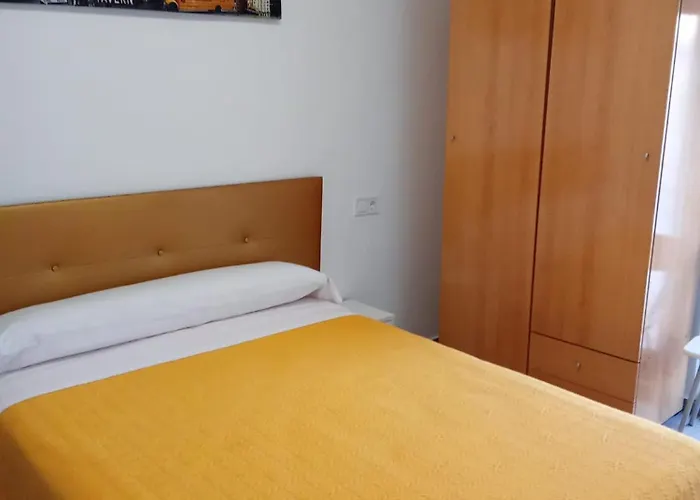 La Ferroviaria - No Fumadores - 1 - Sin Ascensor 게스트하우스 사라고사